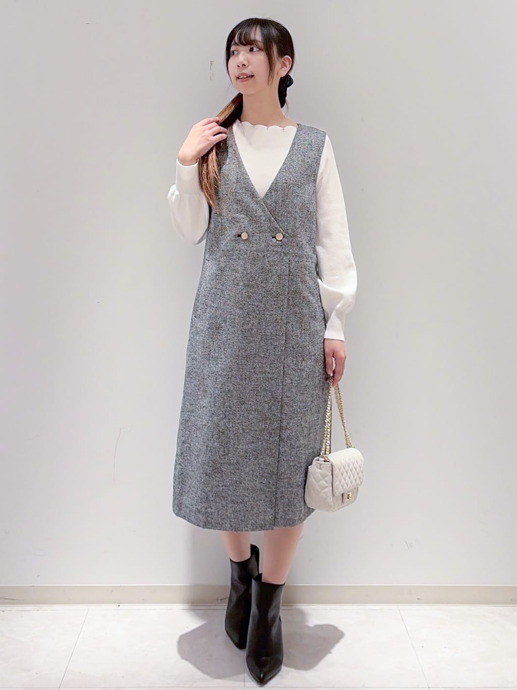 yurinaさんの「index｜ラメスカラップビジューデザインニット【洗濯機OK】《6col／S～LL》」を使ったコーディネート