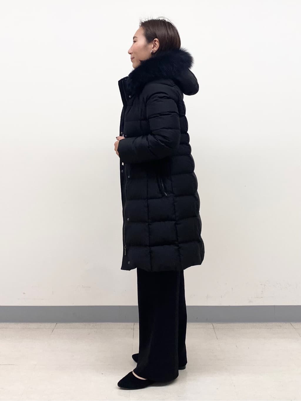 YUKARIさんの「INDIVI｜【名品／撥水／抗菌防臭】ロング丈リサイクルダウンコート」を使ったコーディネート