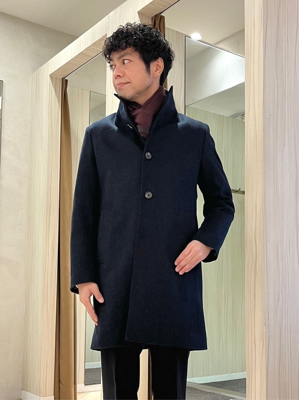 URAさんの「TAKEO KIKUCHI｜【ウールカシミヤブレンド】ビーバー調 スタンドカラー コート」を使ったコーディネート