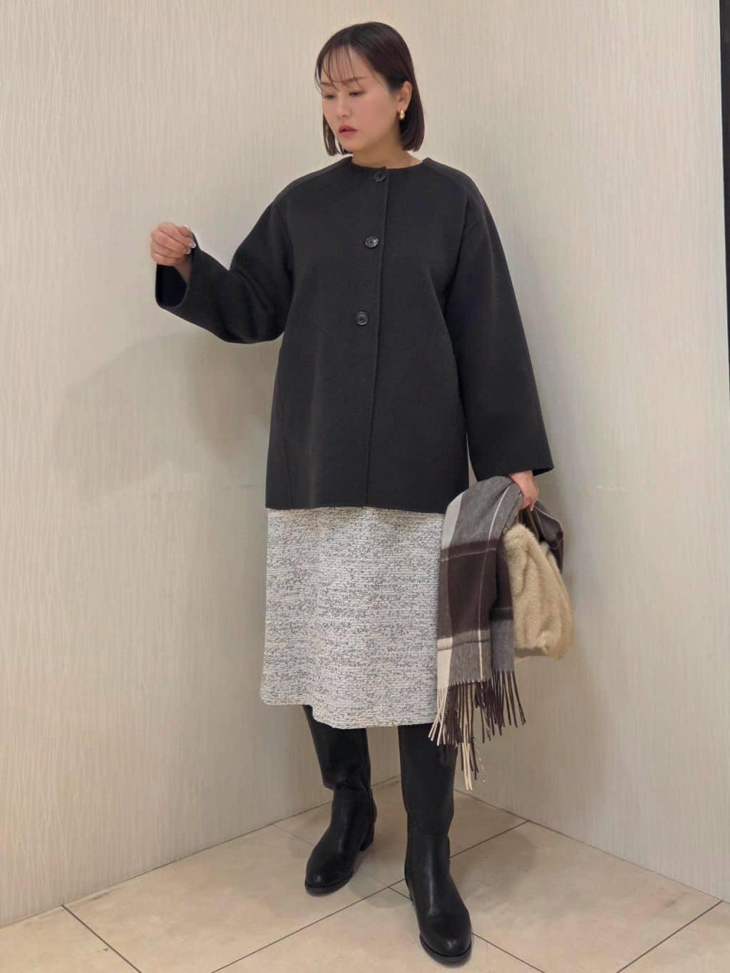 naokoさんの「UNTITLED｜【ミディ丈/軽やか】セミラグランリバー コート」を使ったコーディネート