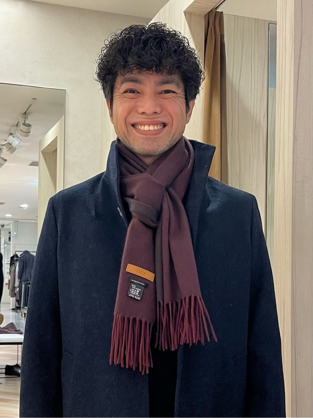 URAさんの「TAKEO KIKUCHI｜【ウールカシミヤブレンド】ビーバー調 スタンドカラー コート」を使ったコーディネート