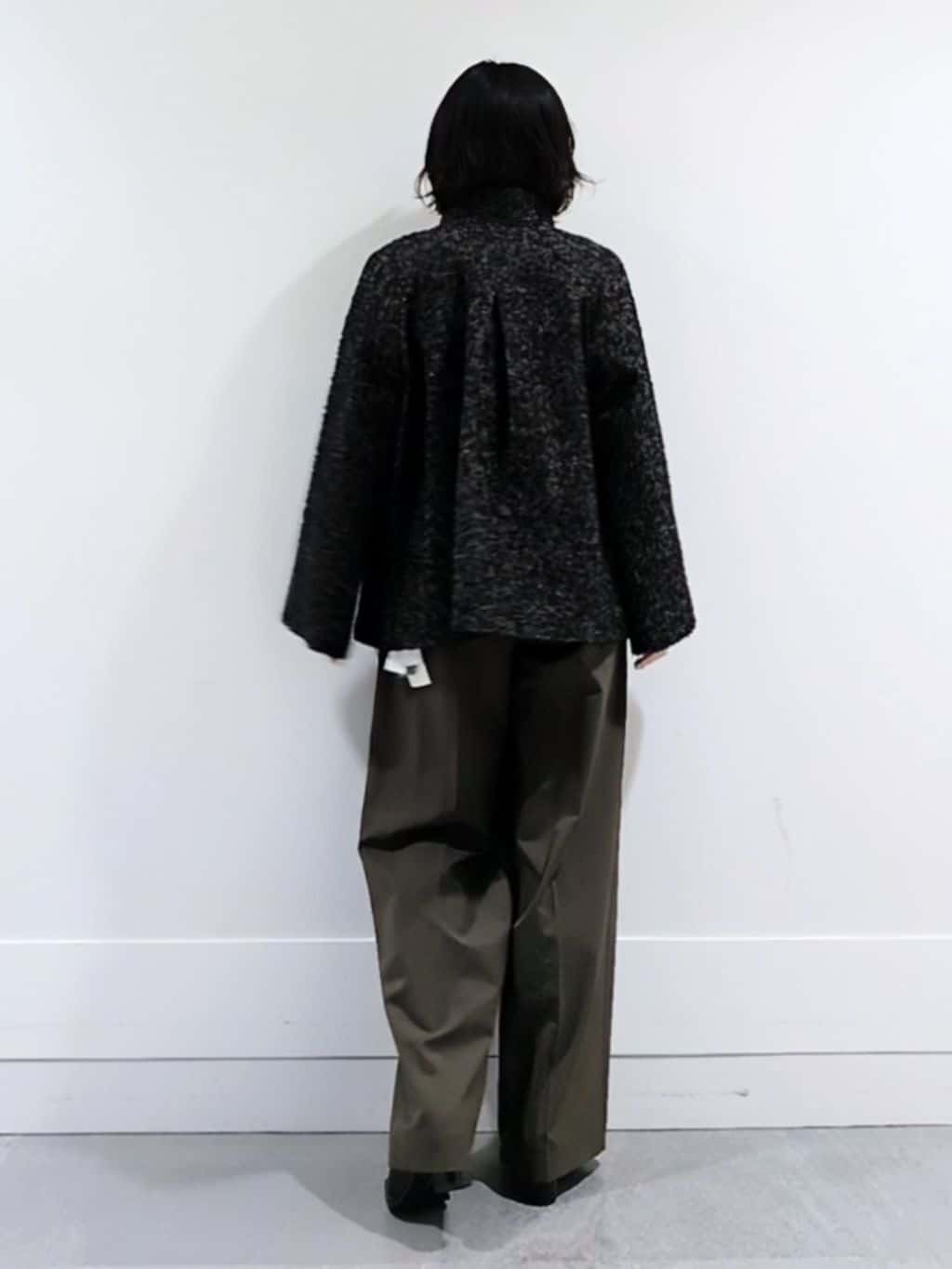 ミズタさんの「UNTITLED｜【アンサンブル可/洗える】シルクウールカシミヤ ドルマンスリーブニット」を使ったコーディネート