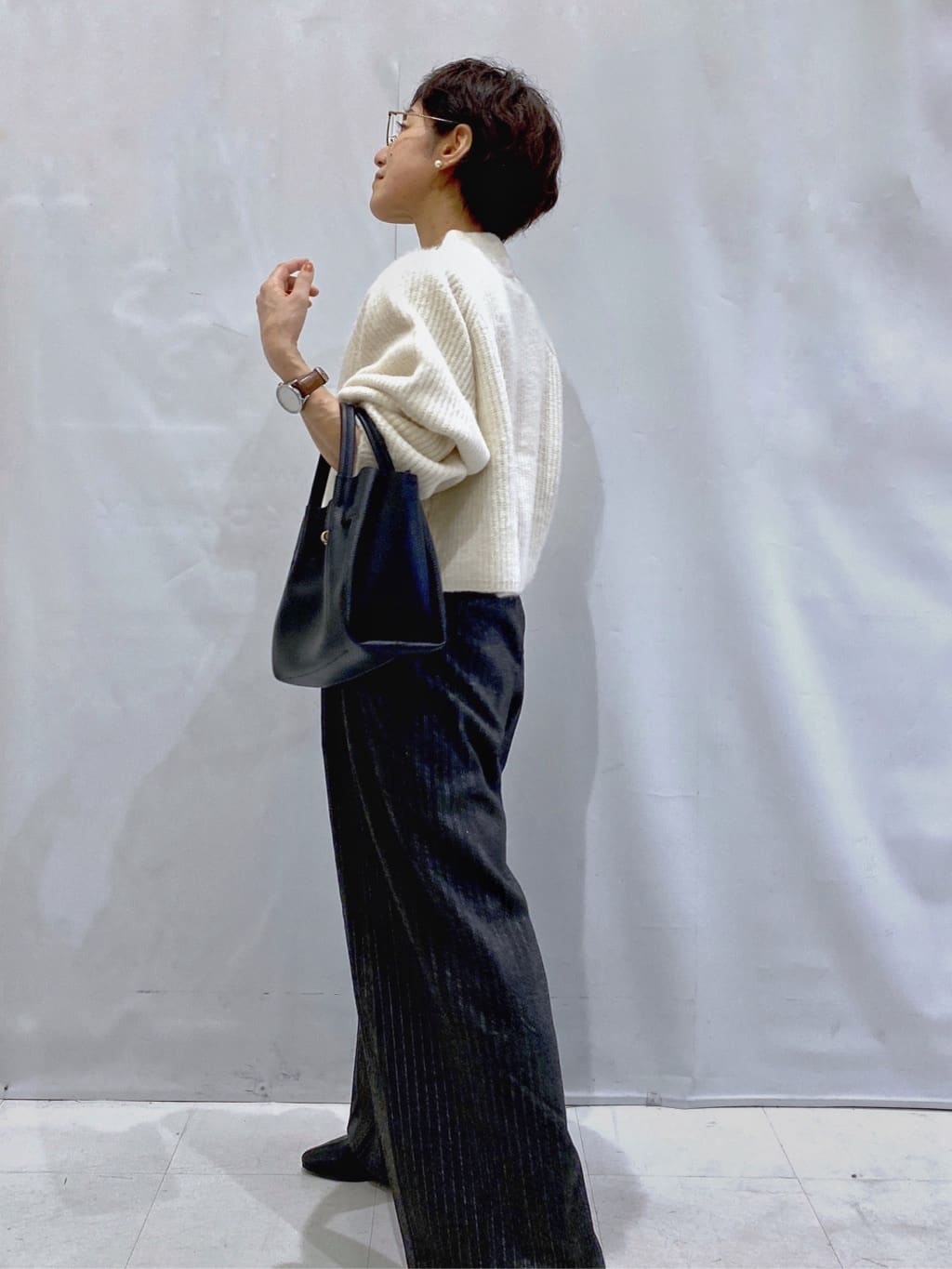Bonさんの「OPAQUE.CLIP｜チェーン&times;フェイクパール マンテルネックレス」を使ったコーディネート