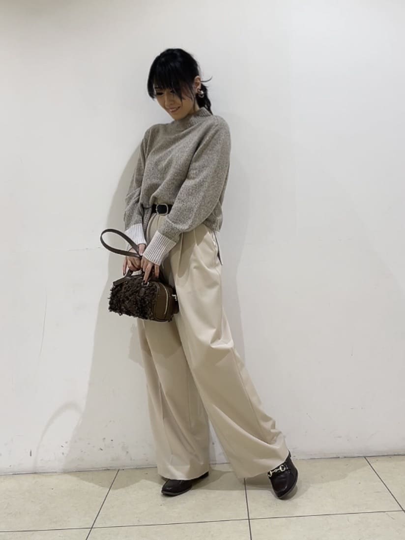watanabeさんの「UNTITLED｜【洗える/ウエスト後ろゴム】ウール混　タックワイドパンツ」を使ったコーディネート
