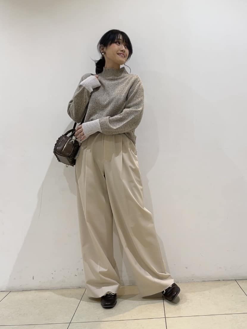 watanabeさんの「UNTITLED｜【洗える/ウエスト後ろゴム】ウール混　タックワイドパンツ」を使ったコーディネート