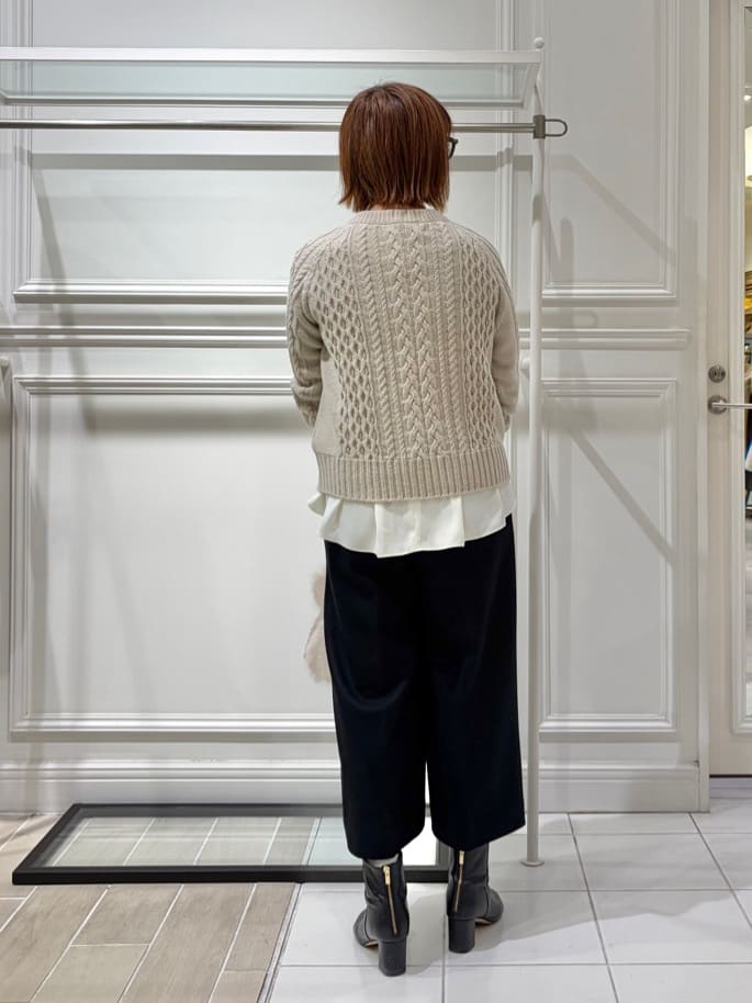 AKKOさんの「UNTITLED｜【洗える/重ね着/フォーマル】レイヤード ペプラムブラウス」を使ったコーディネート