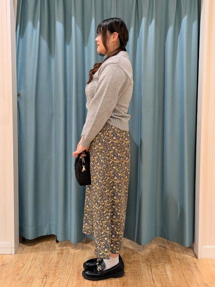 うりさんの「SHOO･LA･RUE｜【S-LL】華やかで主役 花柄Aラインスカート」を使ったコーディネート