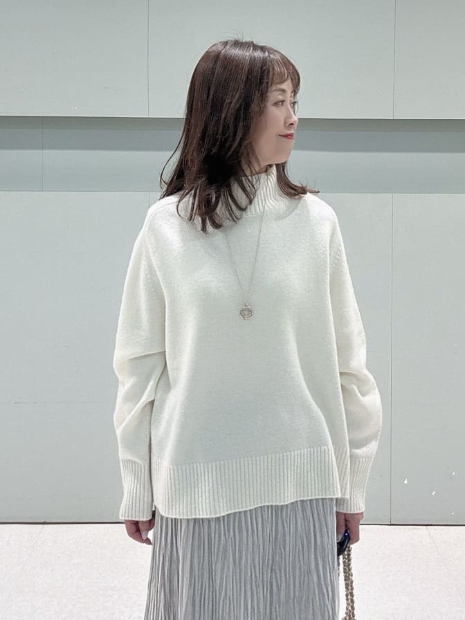 makiさんの「UNTITLED｜【8色展開/洗える】ウールカシミヤ ハイネックニット」を使ったコーディネート
