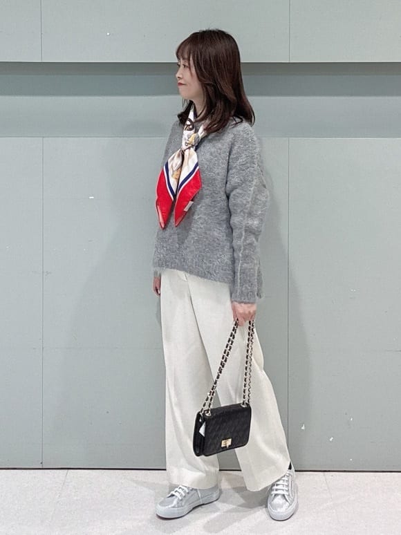 makiさんの「UNTITLED｜【はっ水機能/フード取り外し可】ミディダウンコート」を使ったコーディネート