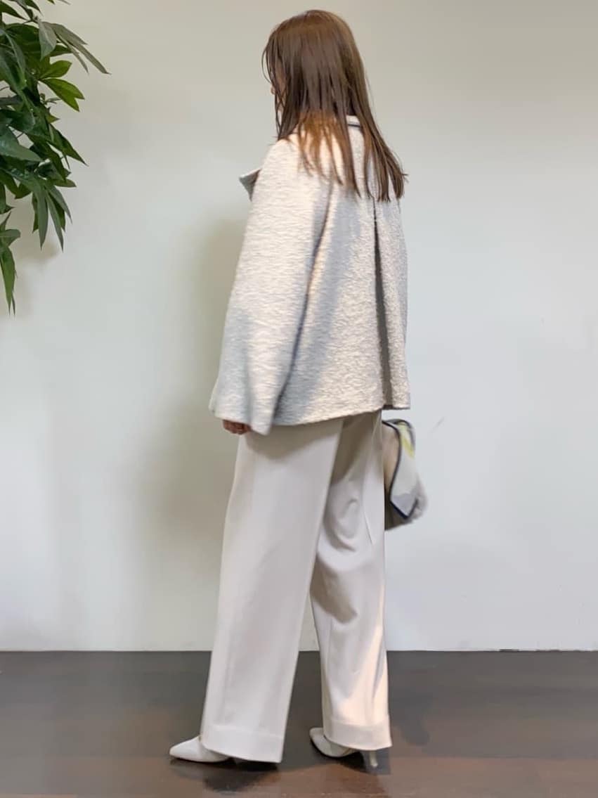 tomoさんの「UNTITLED｜【8色展開／コンパクト丈】レーヨン混 コクーンニット」を使ったコーディネート