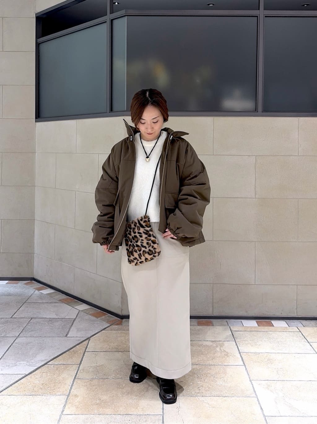 よねさんの「INDIVI｜フェイクファーポシェット」を使ったコーディネート