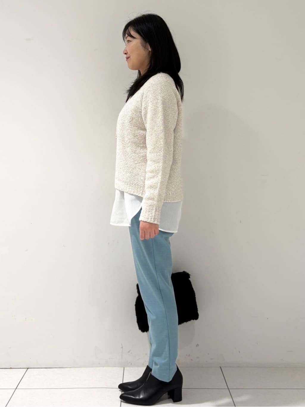 momokoさんの「INDIVI｜【洗える／ラメ／意匠感】ミックスブークレニット」を使ったコーディネート