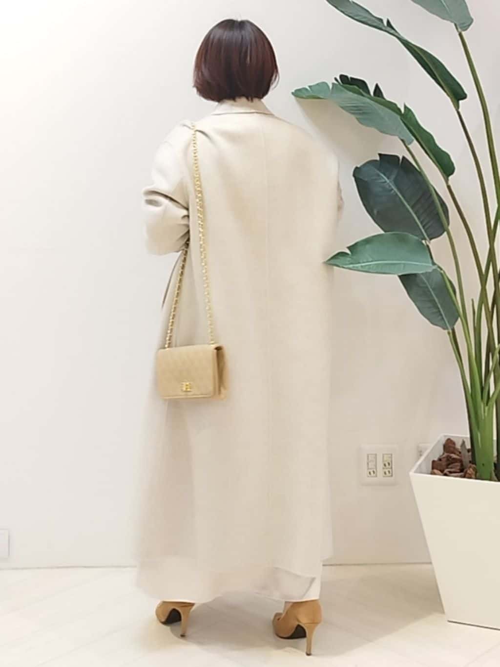 s u g iさんの「UNTITLED｜【ロング丈/軽やか】テーラード　リバーコート」を使ったコーディネート