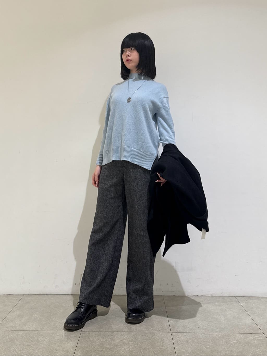 rinaさんの「INDIVI｜【褒められパンツ／ウール混】ウォームウール ワイドパンツ」を使ったコーディネート