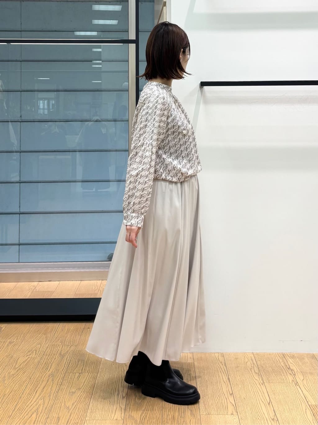 asamiさんの「INDIVI｜【きれいめ／オフィス／イベント】フェザージャカードブラウス」を使ったコーディネート