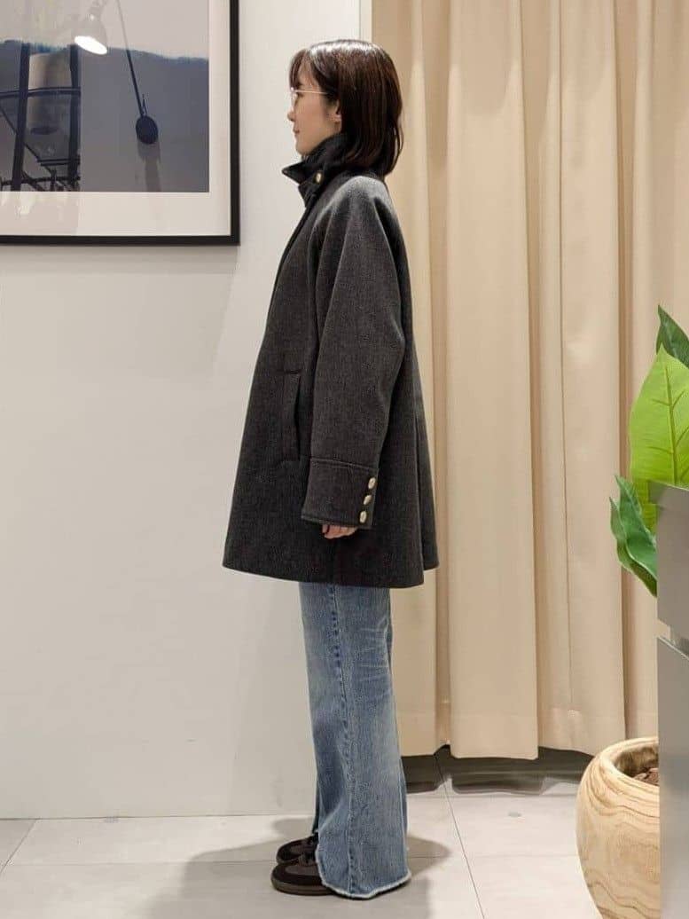 なめさんの「THE SHOP TK｜クラシカルな装い ウールライクスタンドカラーコート」を使ったコーディネート