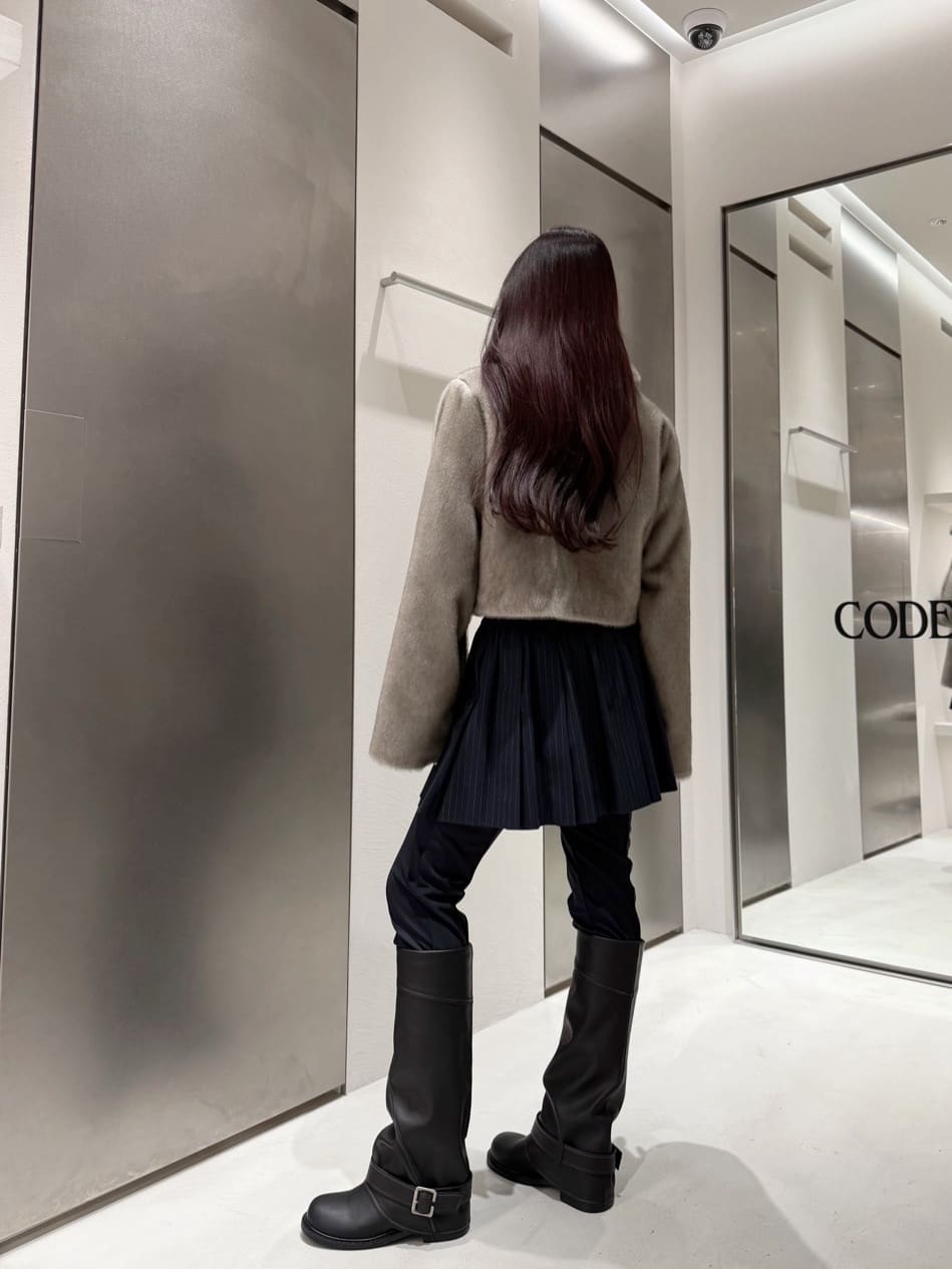 kanamiさんの「CODE A｜faux mink short jacket」を使ったコーディネート