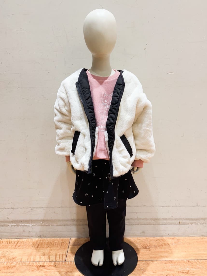 Takayaさんの「SHOO･LA･RUE｜【100-150cm/撥水】キルト&times;ファーリバーシブルブルゾン」を使ったコーディネート