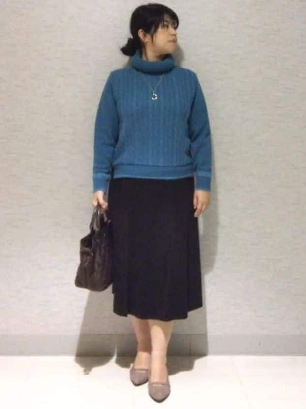 sakoさんの「Reflect｜【ほんのりラメ感◎】ふわふわフェザーヤーンハイネックニット」を使ったコーディネート