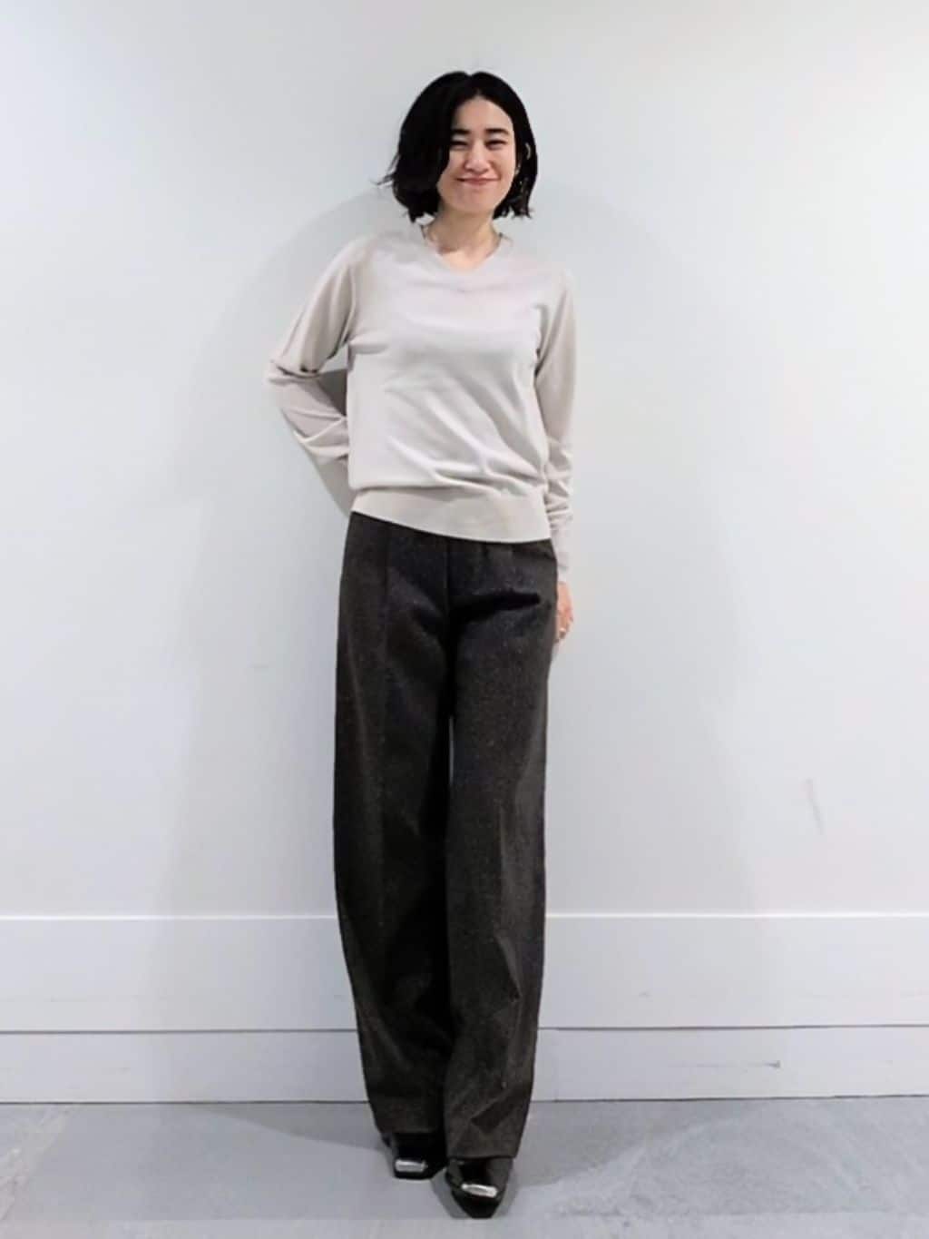 ミズタさんの「UNTITLED｜【日本製／通勤／フォーマル】カシミヤ混ノーカラーコート」を使ったコーディネート