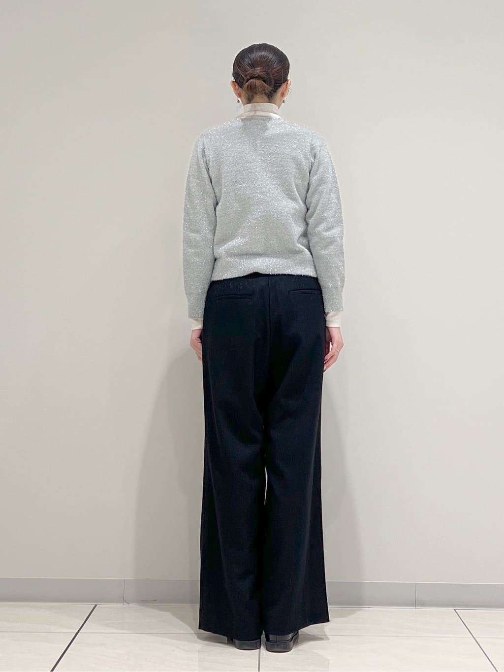 T.Kさんの「INDIVI｜【洗える／薄手／ラメ】シアーラメニット」を使ったコーディネート
