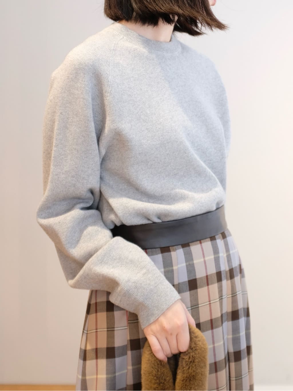Kishimotoさんの「DRESSTERIOR｜◆チェックタックソフトプリーツスカート」を使ったコーディネート
