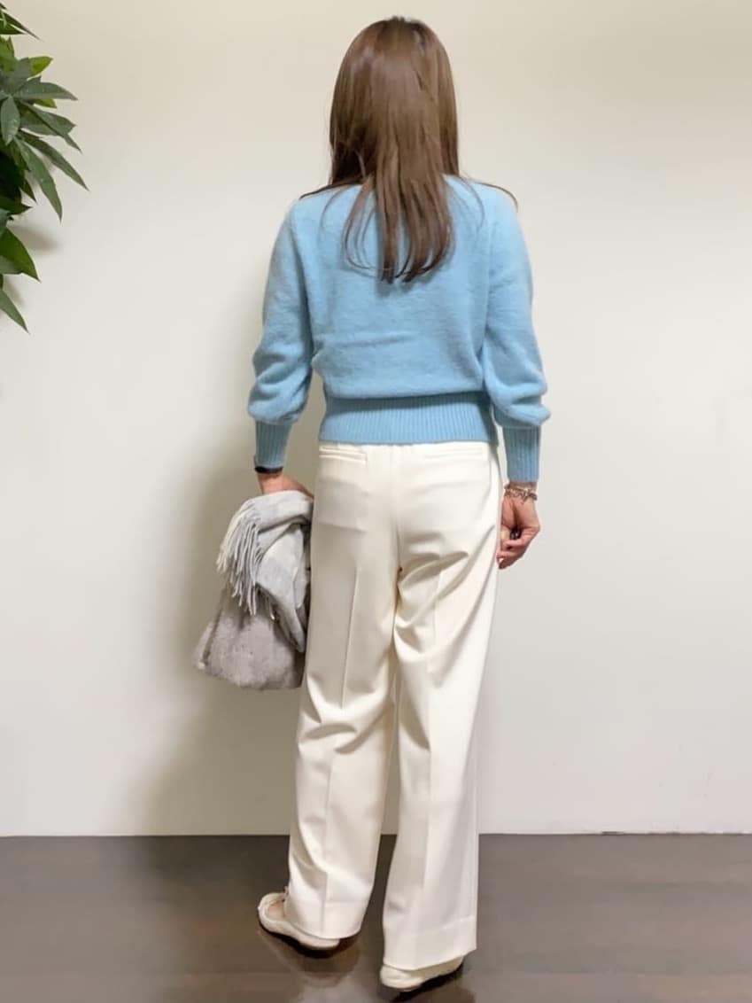 tomoさんの「UNTITLED｜【ふわふわニット/前後2WAY】フォックスカシミヤカーディガン」を使ったコーディネート