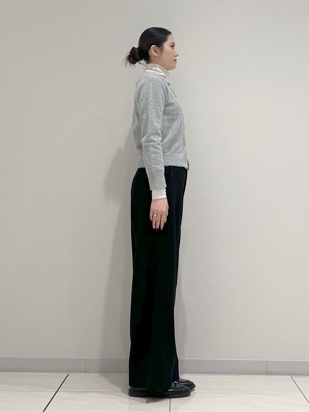 T.Kさんの「INDIVI｜【洗える／薄手／ラメ】シアーラメニット」を使ったコーディネート
