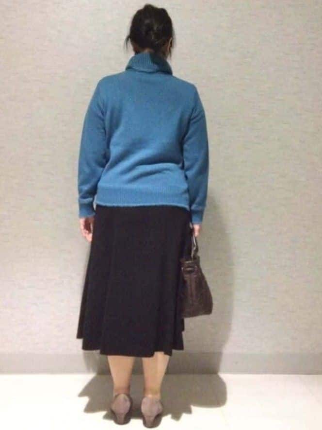 sakoさんの「Reflect｜【ほんのりラメ感◎】ふわふわフェザーヤーンハイネックニット」を使ったコーディネート