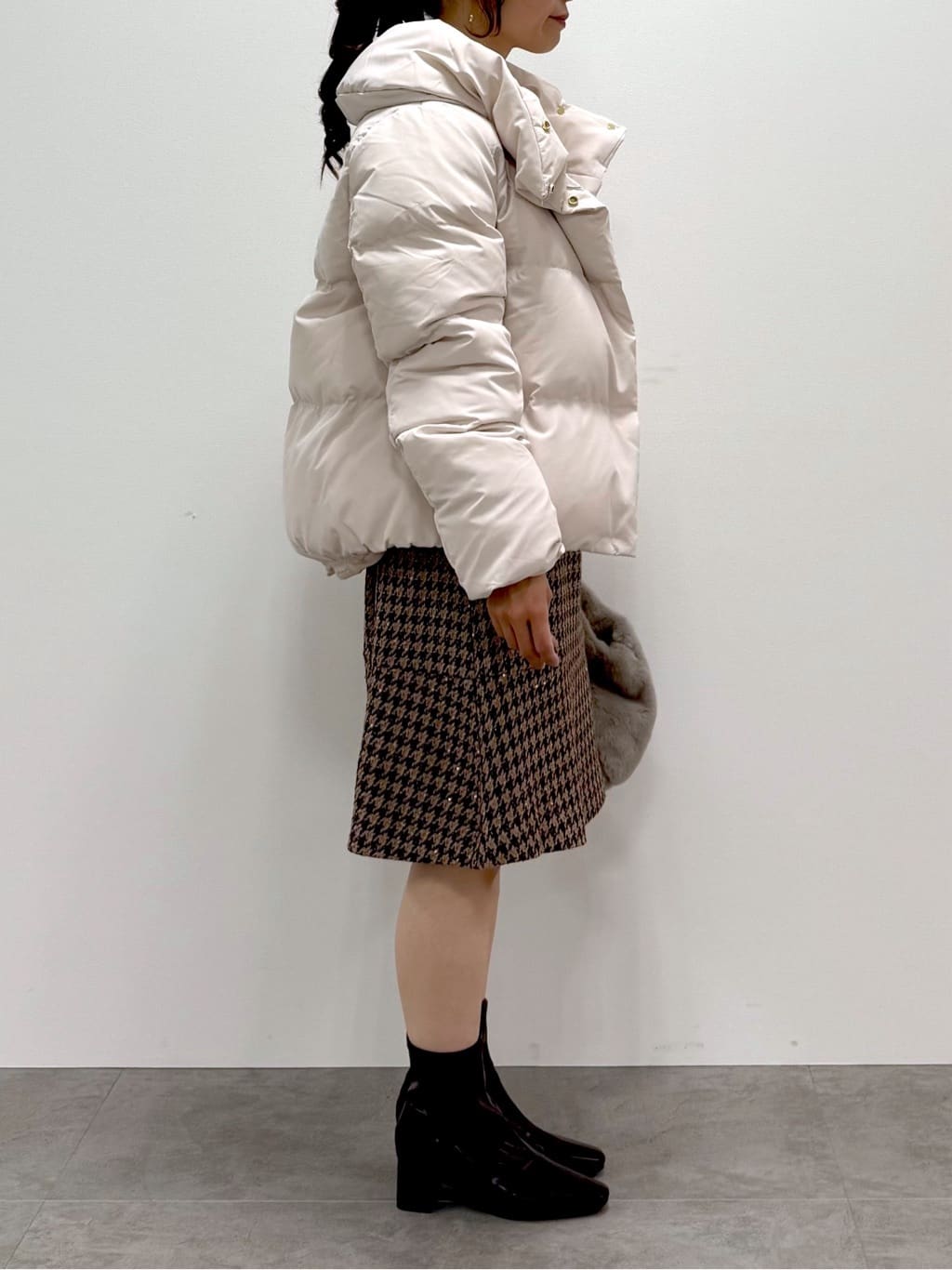 kozuさんの「index｜ラメスパンコール千鳥柄ペプラムミニスカート【洗濯機OK／イージーアイロン】」を使ったコーディネート