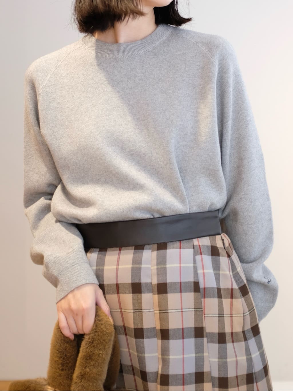 Kishimotoさんの「DRESSTERIOR｜◆チェックタックソフトプリーツスカート」を使ったコーディネート