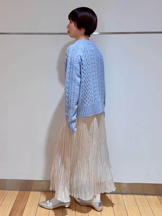 あやさんの「UNTITLED｜【洗える】スポンディッシュ ケーブル柄ニット」を使ったコーディネート
