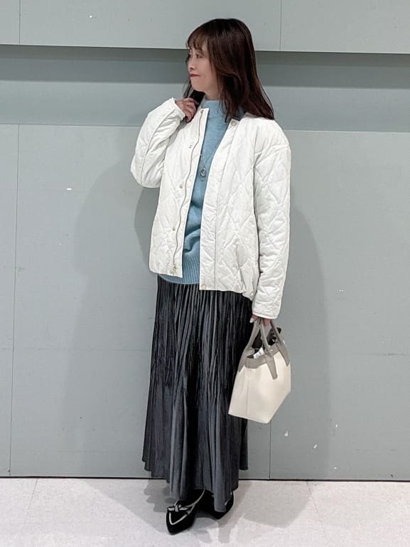 makiさんの「UNTITLED｜【大人な品格/ふわふわニット】フォックスカシミヤ コクーンニット」を使ったコーディネート