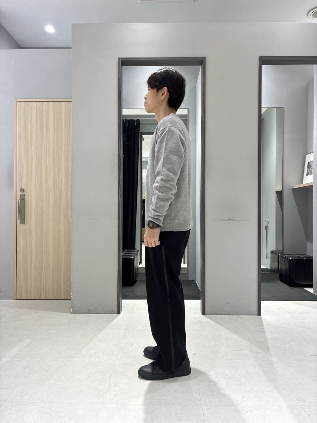 わいずみさんの「TAKEO KIKUCHI｜【Air Palette Knit】ワンポイント カラーニット プルオーバー」を使ったコーディネート