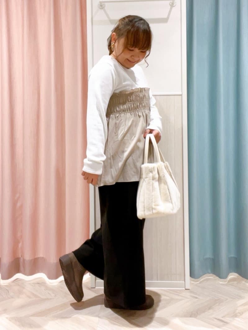 kitaさんの「SHOO･LA･RUE｜【S-LL】1枚でコーデが決まる ビスチェ風ドッキングトップス」を使ったコーディネート