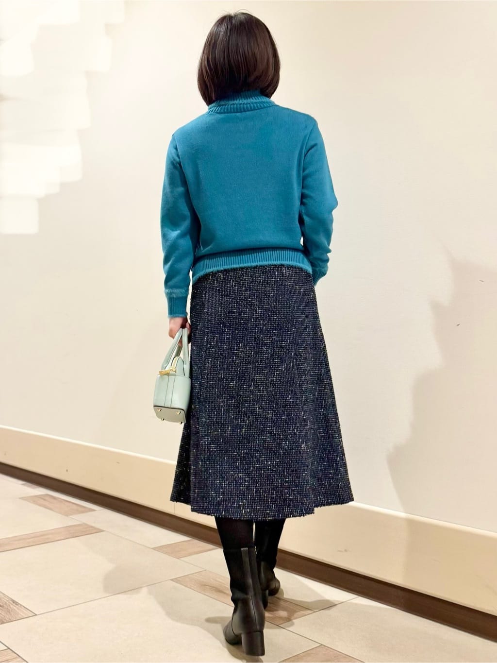 kaeさんの「Reflect｜【ほんのりラメ感◎】ふわふわフェザーヤーンハイネックニット」を使ったコーディネート