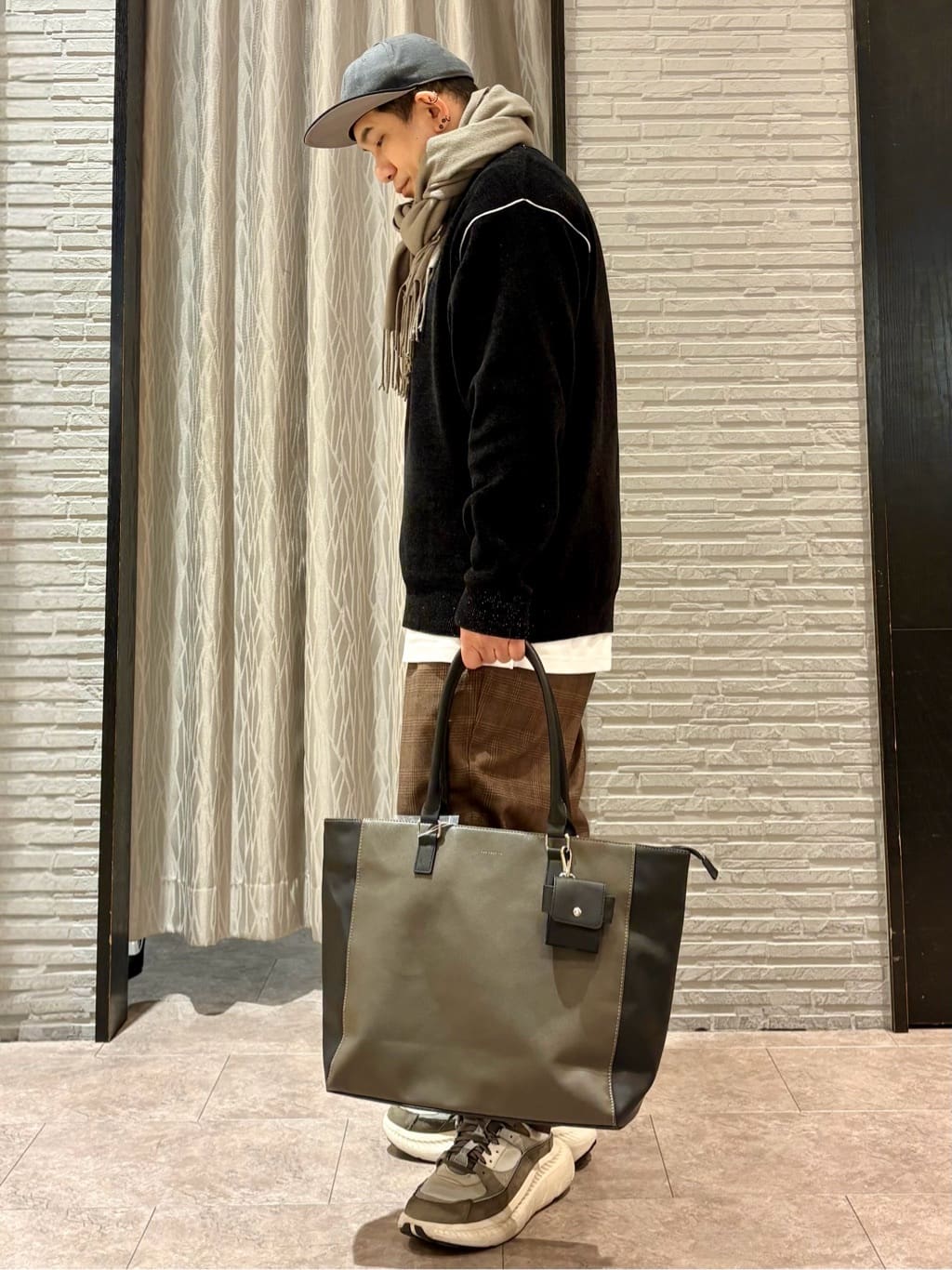 Pーyamaさんの「THE SHOP TK｜【包み込まれるような柔らかさ】配色モールニット 洗濯機OK」を使ったコーディネート