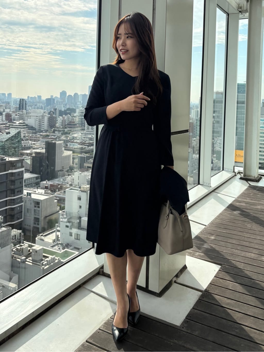 MISAKIさんの「COUP DE CHANCE｜【手洗い可／日本製】ベルト付フレアーワンピース」を使ったコーディネート