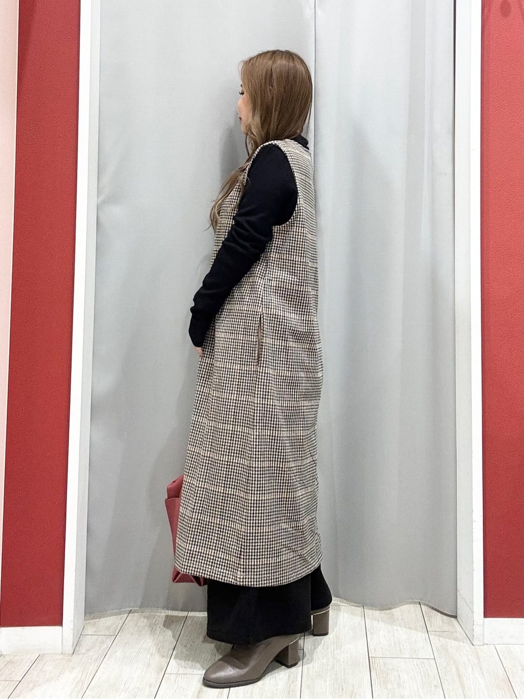 shioさんの「SHOO･LA･RUE｜【撥水/洗える】ショートフーディーダウン」を使ったコーディネート