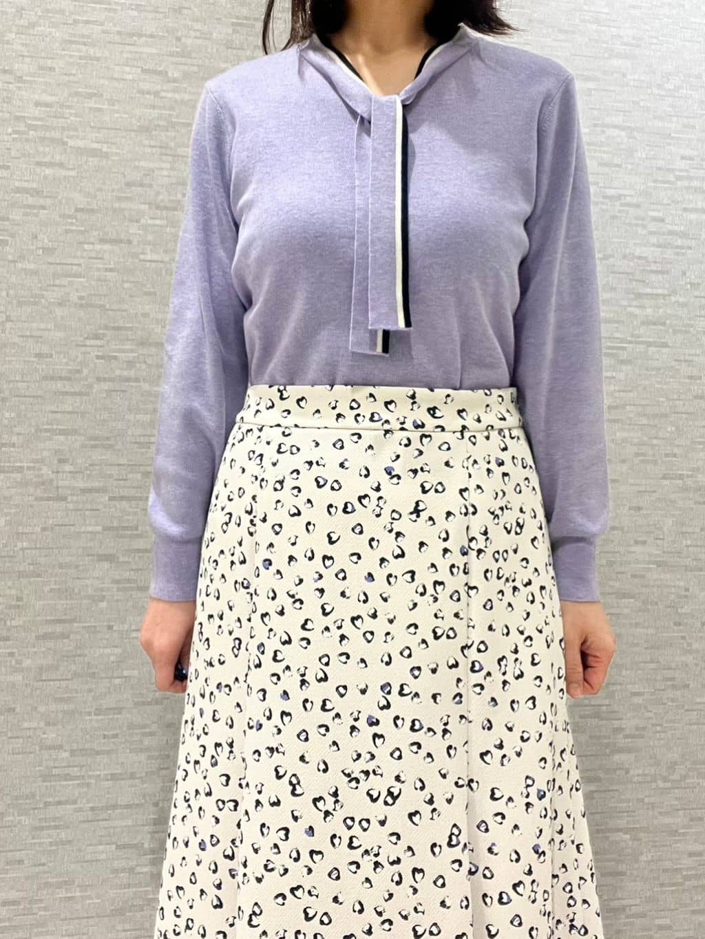 marikoさんの「Reflect｜ソフトフレアプリントスカート」を使ったコーディネート