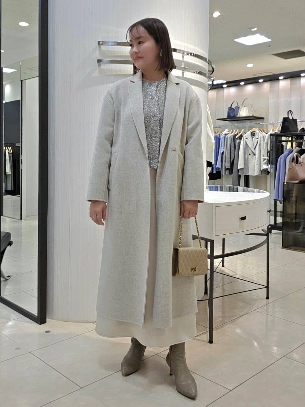 naokoさんの「UNTITLED｜【ロング丈/軽やか】テーラード　リバーコート」を使ったコーディネート