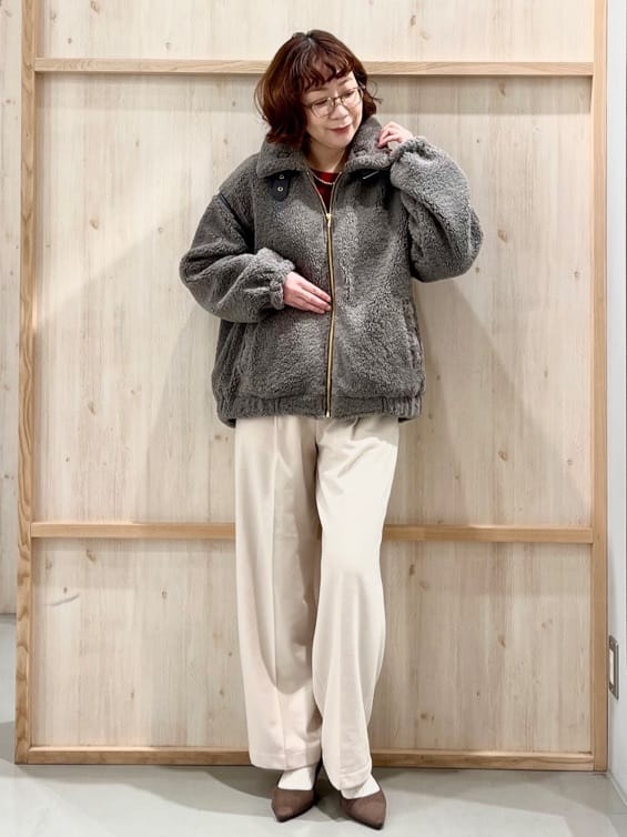 nakoさんの「THE SHOP TK｜マシュマロタッチ ボアボンバージャケット」を使ったコーディネート