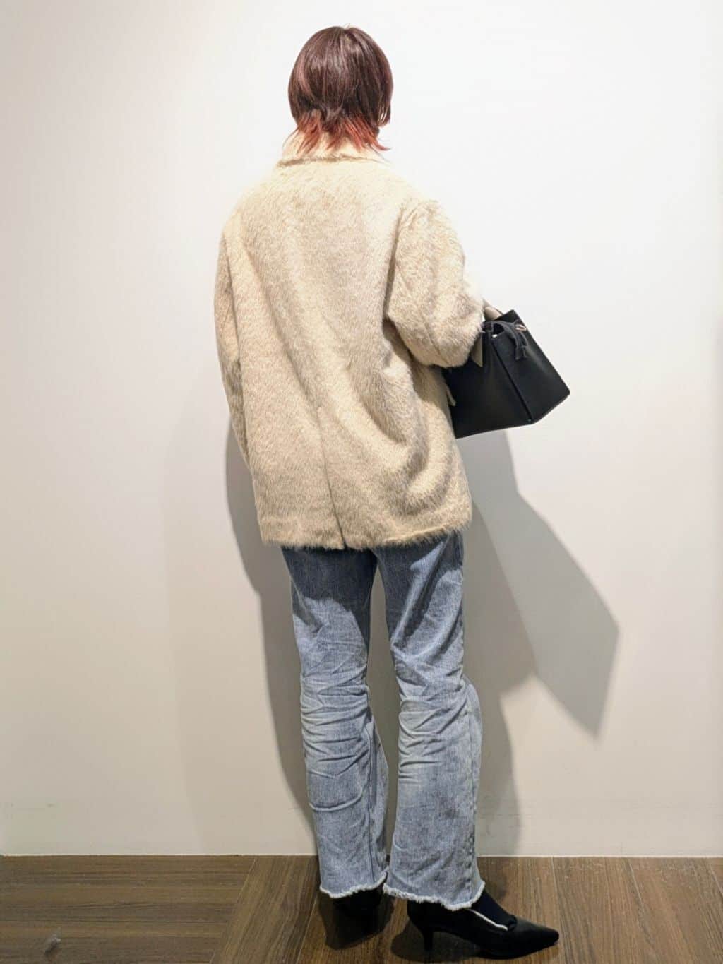 4410さんの「THE SHOP TK｜纏うだけで大人上品 シャギーチェスターハーフコート」を使ったコーディネート