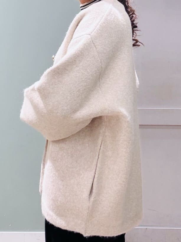 Komi☆さんの「grove｜ふっくらやわらかく、毛混オーバーニットカーディガン」を使ったコーディネート