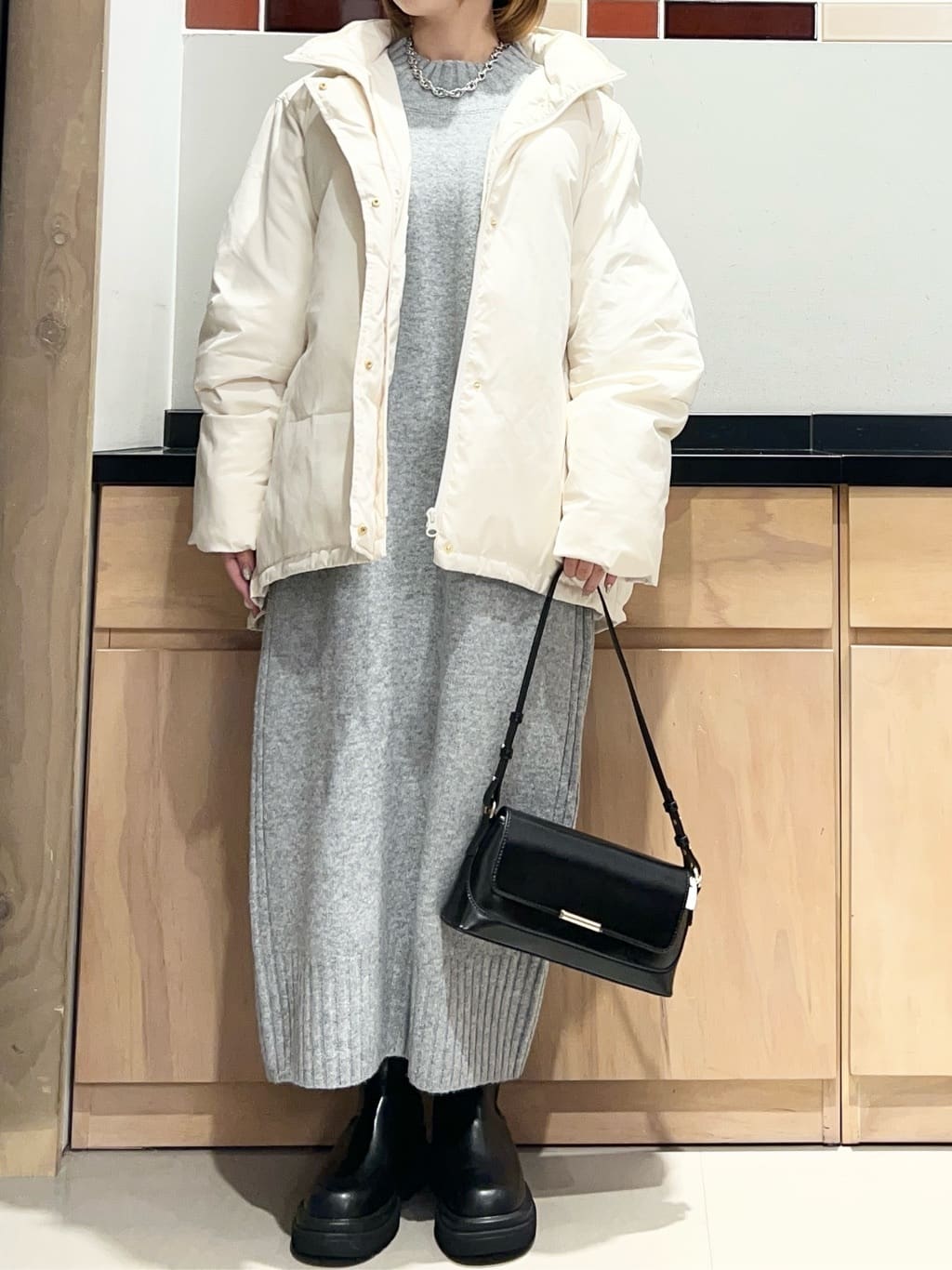 かのさんの「THE SHOP TK｜【ぎゅっとされているような暖かさ】撥水中綿ブルゾン」を使ったコーディネート