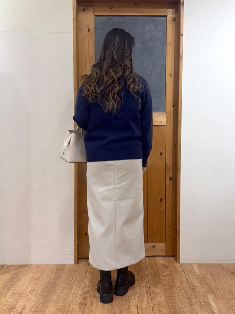 Ayana.さんの「SHOO･LA･RUE｜【洗濯機可/S-LL】もちもちタッチ スウェットライクロゴニット」を使ったコーディネート
