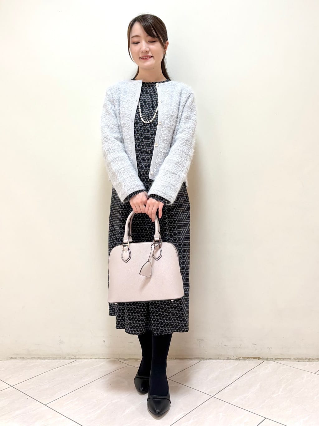mikiさんの「Reflect｜【お食事会やお出かけに◎】ふんわりジャカード編みカーディガン」を使ったコーディネート
