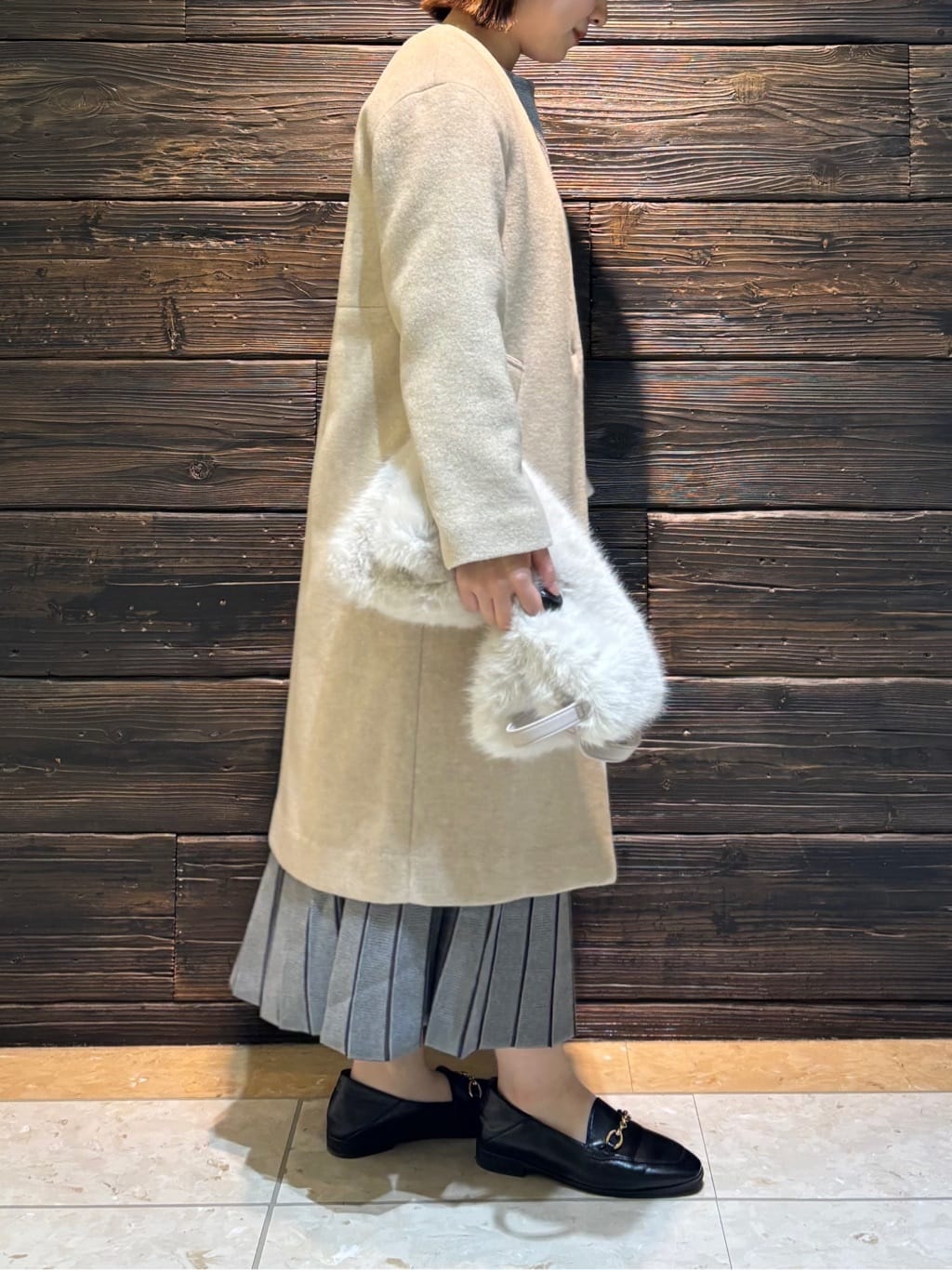 sakuさんの「INDIVI｜【洗える／SETUP可能】ジャカードボートネックニット」を使ったコーディネート