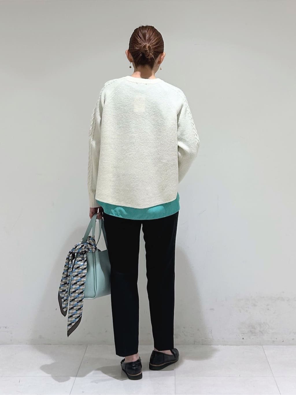tsuyuさんの「INDIVI｜【撥水／洗える／デザイン衿】ステッチレス ショートダウンコート」を使ったコーディネート