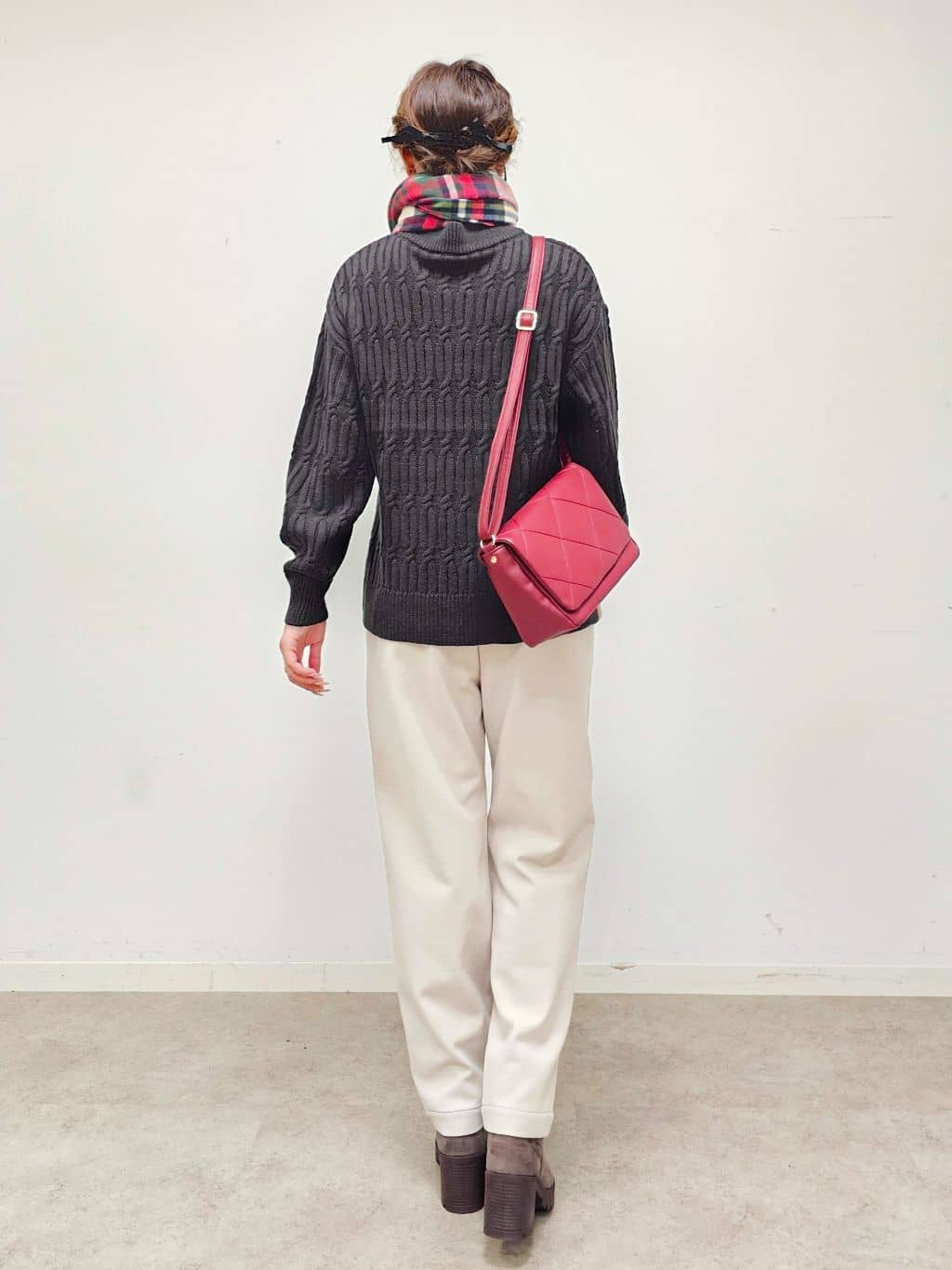 ゆゆさんの「SHOO･LA･RUE｜柄アソートチェックストール」を使ったコーディネート